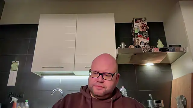 theitalianbear online show from 03-26-26, 07:19