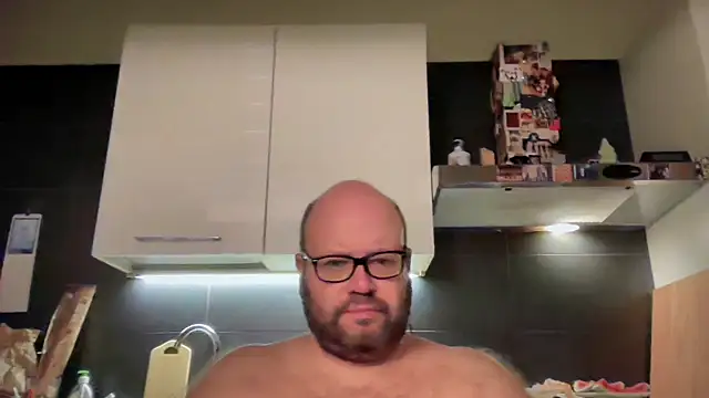 Snapshot of theitalianbear chatting on 07-16-26, 01:33 theitalianbear online show from 07-16-26, 01:33