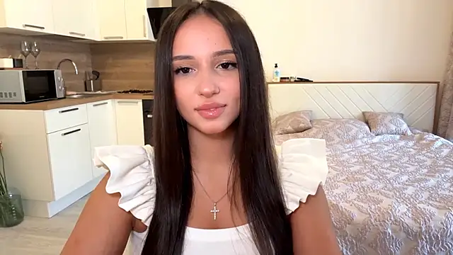 Snapshot of Vixy_Moons chatting on 07-26-26, 04:58 Vixy Moons online show from 07-26-26, 04:58