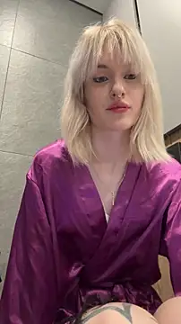 LezzyCrown online show from 08-05-26, 07:11