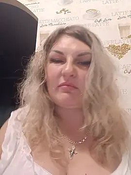 Snapshot of Olena19871 chatting on 07-26-26, 07:21 Olena19871 online show from 07-26-26, 07:21
