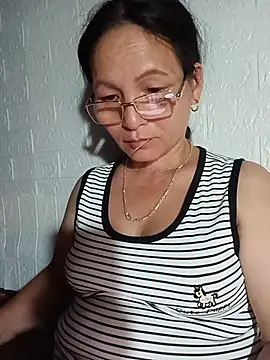 Snapshot of Play-fun chatting on 07-28-26, 02:18 Play-fun online show from 07-28-26, 02:18