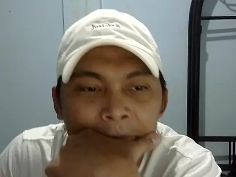 Pitou28 online show from 07-27-26, 05:42