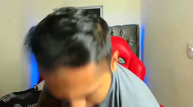 Snapshot of mrloganfuck1 chatting on 01-20-25, 09:35 mrloganfuck1 online show from 01-20-25, 09:35