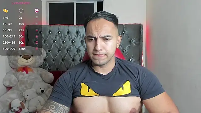Snapshot of mrloganfuck1 chatting on 05-05-26, 06:54 mrloganfuck1 online show from 05-05-26, 06:54