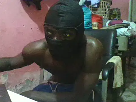 Snapshot of blakkvirus chatting on 12-31-24, 02:40 blakkvirus online show from 12-31-24, 02:40