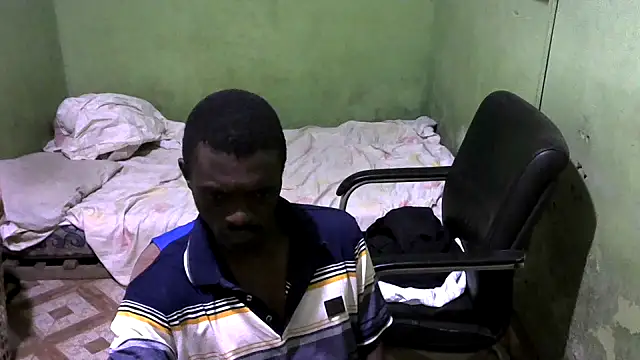 Snapshot of blakkvirus chatting on 09-09-25, 01:38 blakkvirus online show from 09-09-25, 01:38