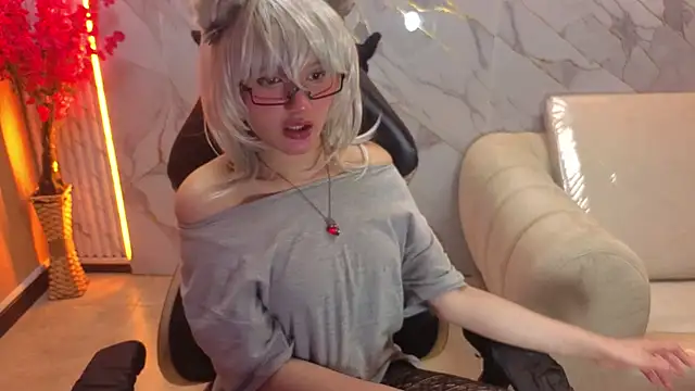 Snapshot of minji_tf chatting on 08-07-26, 03:52 minji tf online show from 08-07-26, 03:52
