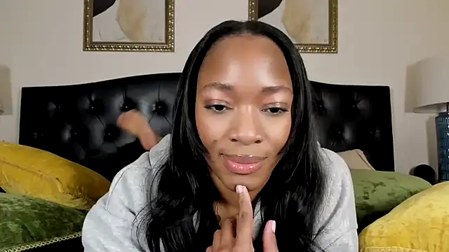 nicolesolace online show from 02-20-25, 02:02