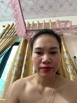 Snapshot of Miyuki_01 chatting on 08-02-26, 02:21 Miyuki 01 online show from 08-02-26, 02:21