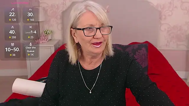 Snapshot of LadyAlana chatting on 05-06-26, 10:15 LadyAlana online show from 05-06-26, 10:15