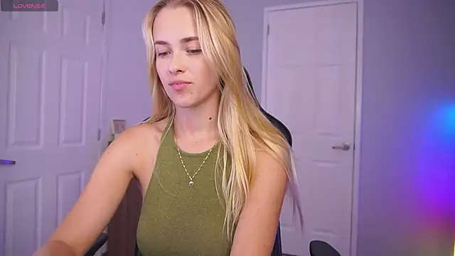 DanikaDillan online show from 01-23-25, 01:41