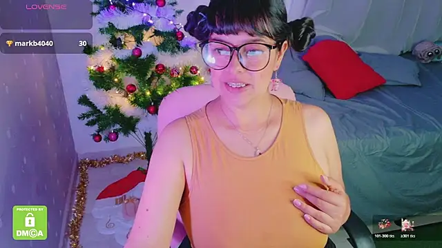 Snapshot of jane_madmax chatting on 12-14-25, 12:21 jane madmax online show from 12-14-25, 12:21