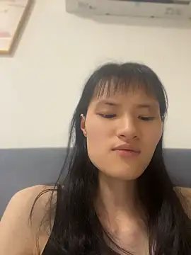 Snapshot of xiaoqiangwei chatting on 08-05-26, 05:27 xiaoqiangwei online show from 08-05-26, 05:27