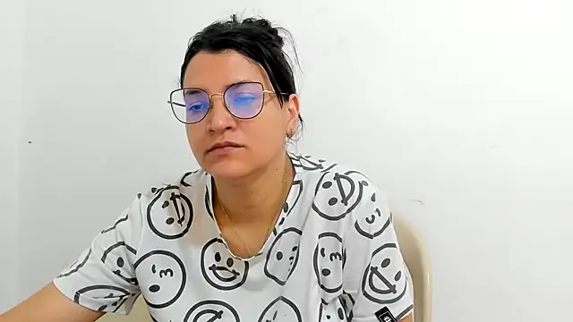 MARILYN GARCIA online show from 09-28-25, 02:55