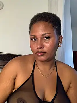 Snapshot of madelltheebony chatting on 08-06-26, 01:40 madelltheebony online show from 08-06-26, 01:40