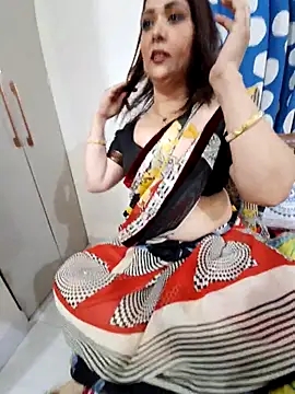 Diamondkohi82 online show from 08-04-26, 07:27