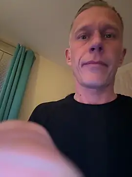 Snapshot of slaveboy2016@xh chatting on 02-27-25, 10:53 slaveboy2016xh online show from 02-27-25, 10:53