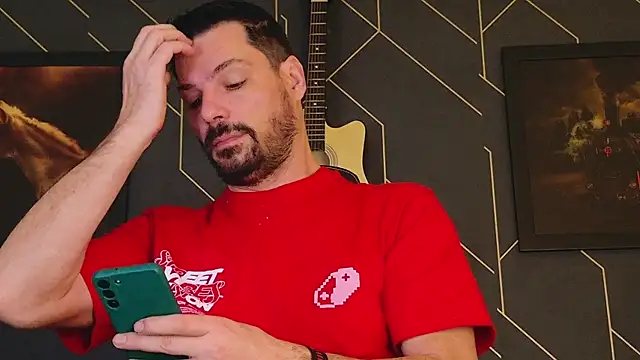 ChrisKox online show from 02-04-25, 01:48