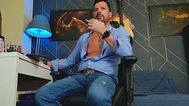 ChrisKox online show from 10-21-25, 01:50