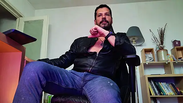 ChrisKox online show from 06-02-26, 05:15