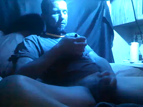 Snapshot of b_money_420 chatting on 07-16-26, 12:33 b money 420 online show from 07-16-26, 12:33