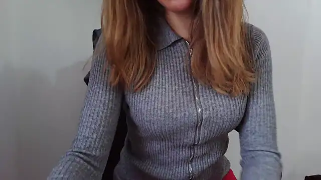 Snapshot of sexylenia chatting on 02-19-25, 11:28 sexylenia online show from 02-19-25, 11:28