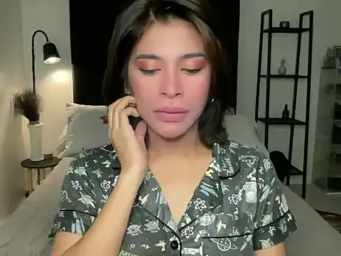 your bianca69 online show from 02-17-25, 11:53