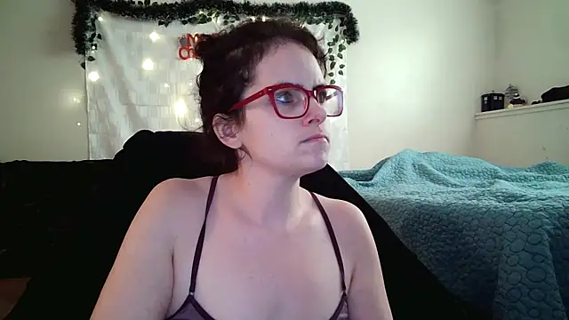 JessaBella online show from 11-24-25, 03:45