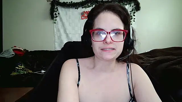 JessaBella online show from 12-15-25, 04:55