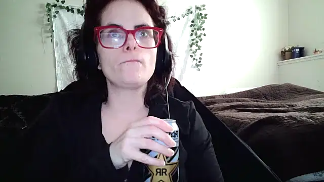 Snapshot of JessaBella chatting on 04-27-26, 04:38 JessaBella online show from 04-27-26, 04:38