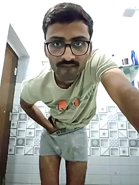 Snapshot of krishna8035 chatting on 11-26-25, 11:44 krishna8035 online show from 11-26-25, 11:44