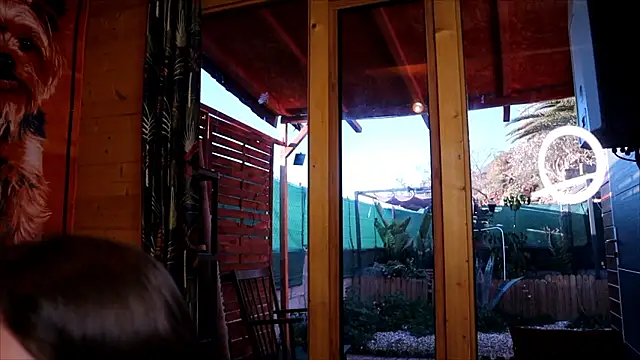 Snapshot of LittleMe97 chatting on 02-15-26, 08:35 LittleMe97 online show from 02-15-26, 08:35