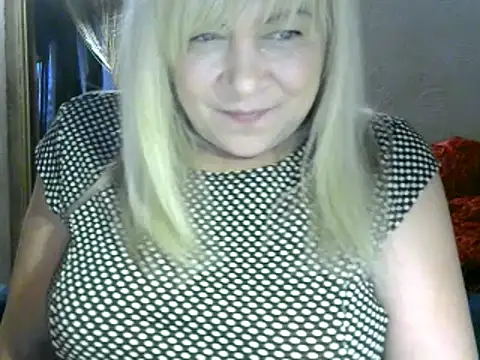 Snapshot of AgoniA7 chatting on 02-11-25, 04:55 AgoniA7 online show from 02-11-25, 04:55