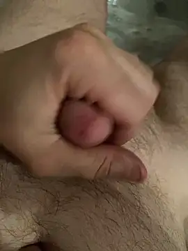 Snapshot of Ich00081 chatting on 09-25-25, 08:34 Ich00081 online show from 09-25-25, 08:34