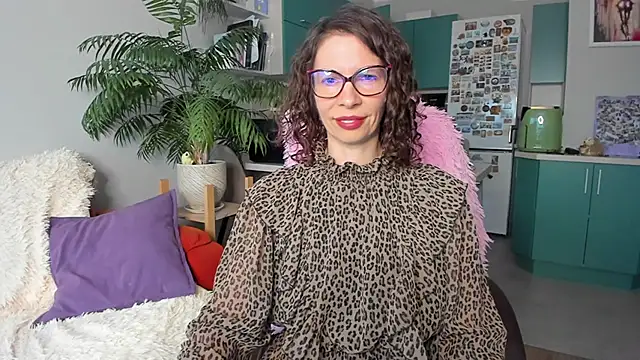 Snapshot of ChristinaGlory chatting on 05-31-26, 06:09 ChristinaGlory online show from 05-31-26, 06:09