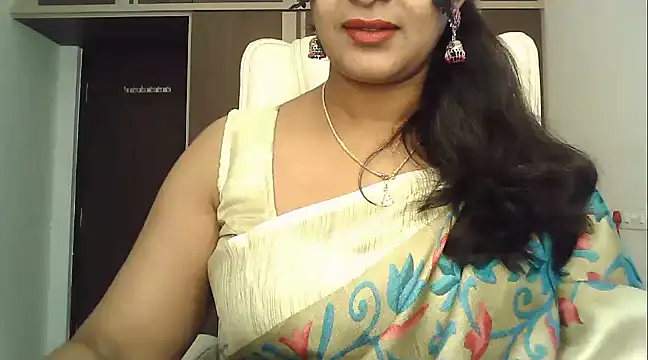Snapshot of Spandana_Sweety chatting on 02-03-25, 06:24 Spandana Sweety online show from 02-03-25, 06:24