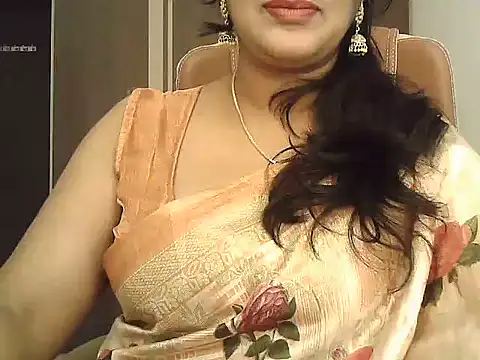 Snapshot of Spandana_Sweety chatting on 12-01-25, 06:18 Spandana Sweety online show from 12-01-25, 06:18