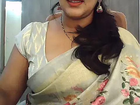 Snapshot of Spandana_Sweety chatting on 01-12-26, 06:29 Spandana Sweety online show from 01-12-26, 06:29