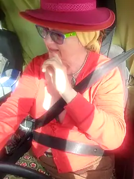 MucMilf59 online show from 03-25-26, 12:44