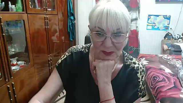 Snapshot of JenaCheim chatting on 06-22-26, 07:55 JenaCheim online show from 06-22-26, 07:55