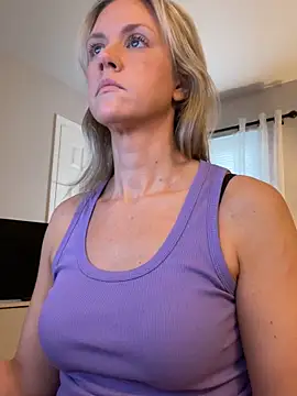 Kay Cakes online show from 11-10-25, 04:28