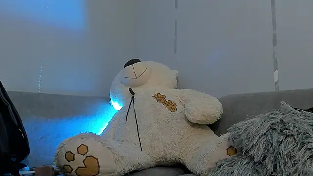 Snapshot of SandraGoldstein chatting on 01-25-25, 10:18 SandraGoldstein online show from 01-25-25, 10:18