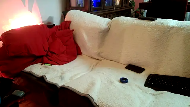 Snapshot of Truganini1 chatting on 02-17-25, 03:47 Truganini1 online show from 02-17-25, 03:47