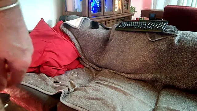 Snapshot of Truganini1 chatting on 03-06-25, 04:30 Truganini1 online show from 03-06-25, 04:30