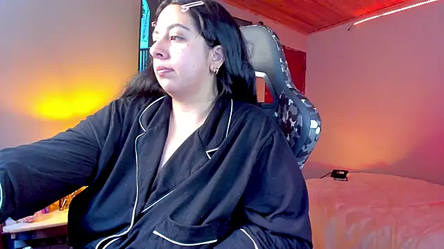 Snapshot of coraline_latin chatting on 12-24-24, 09:33 coraline latin online show from 12-24-24, 09:33