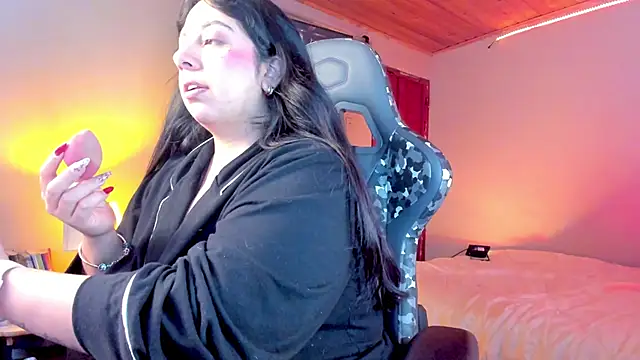 Snapshot of coraline_latin chatting on 12-25-24, 09:33 coraline latin online show from 12-25-24, 09:33
