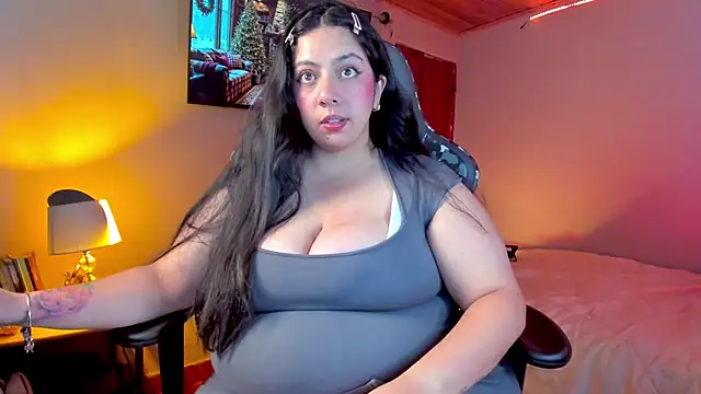Snapshot of coraline_latin chatting on 12-26-24, 12:36 coraline latin online show from 12-26-24, 12:36