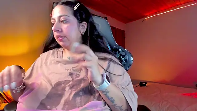 Snapshot of coraline_latin chatting on 01-04-25, 11:38 coraline latin online show from 01-04-25, 11:38
