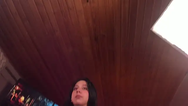 Snapshot of coraline_latin chatting on 02-28-25, 10:28 coraline latin online show from 02-28-25, 10:28